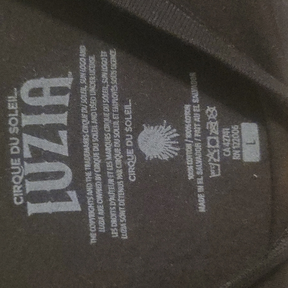 T-shirt - Picture 2 of 2